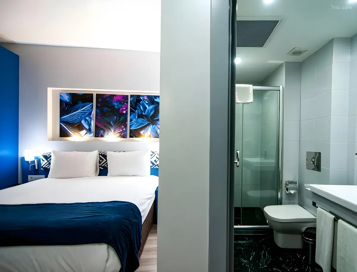 The Comfort Double at Lapis Inn