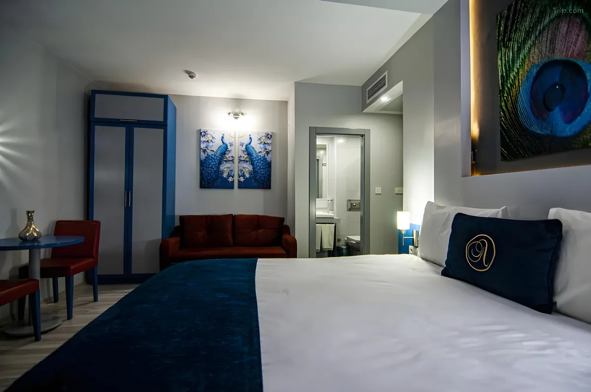 The Deluxe Room at Lapis Inn