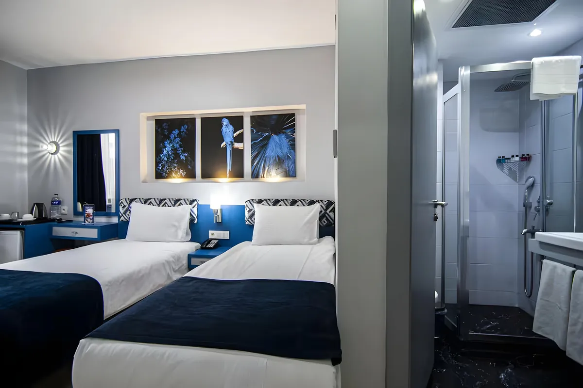 The Single Room at Lapis Inn